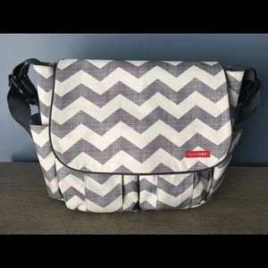 Skip Hop Dash Messenger Diaper Bag